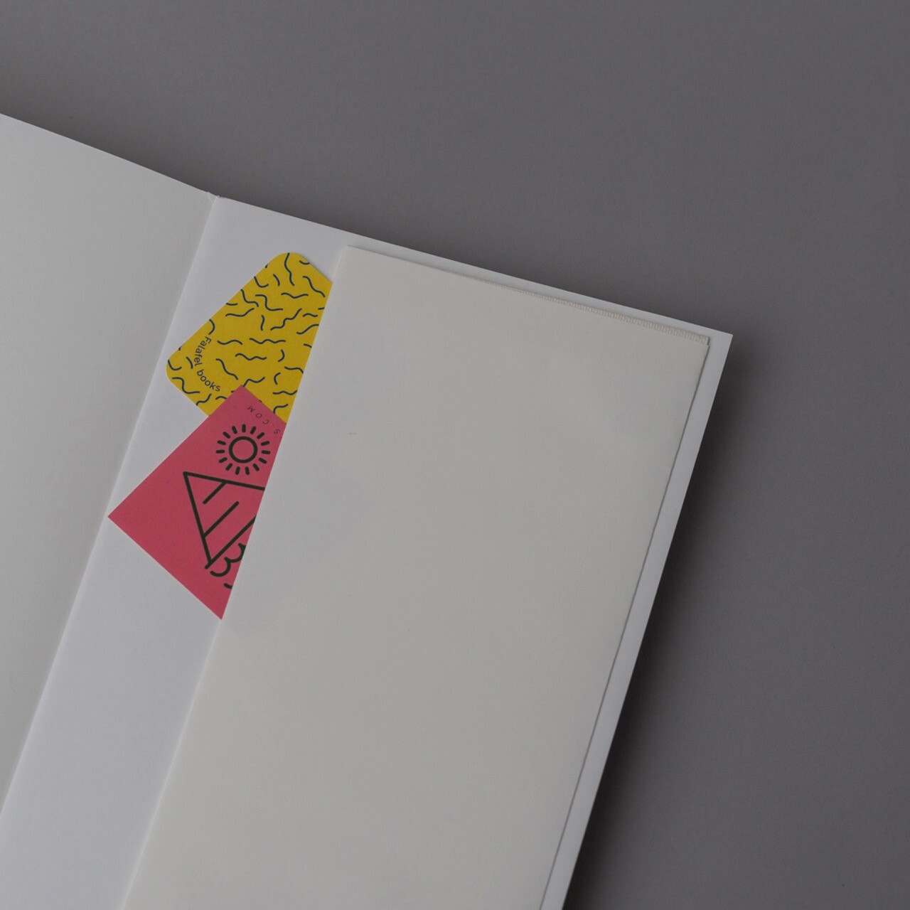 Скетчбук для графики и маркеров в твёрдой обложке Falafel Pearl A5, 60 л., 160 г/м²