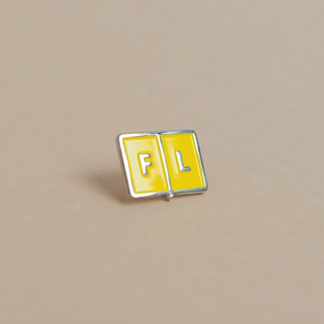 Значок Falafel Pin Red