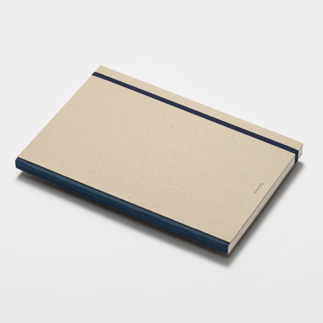 Скетчбук для графики и маркеров в твёрдой обложке A4, 60 л., 160 г/м²