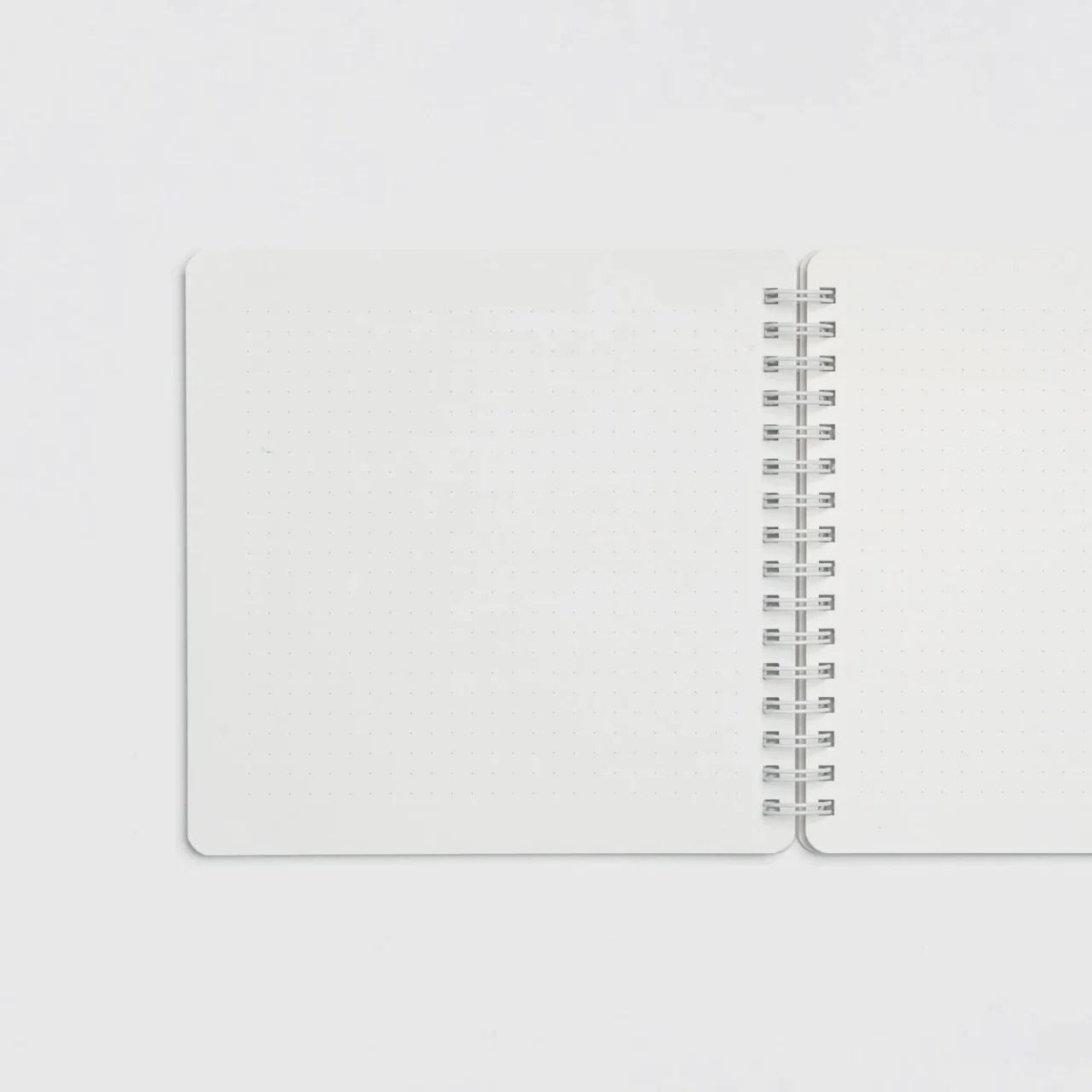 Блокнот в точку с прозрачной обложкой 15×15 см Blank — изображение 8