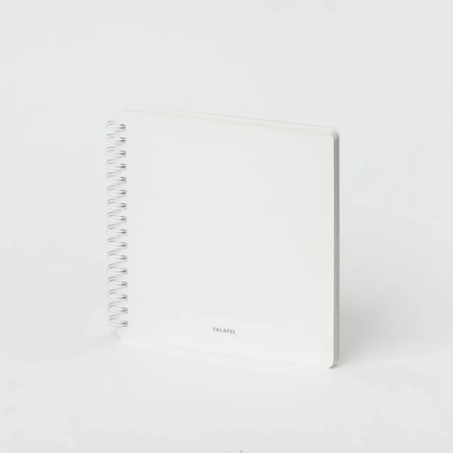 Блокнот в точку с прозрачной обложкой 15×15 см Blank